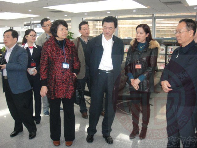 成都市人民政府办公厅的办公厅领导