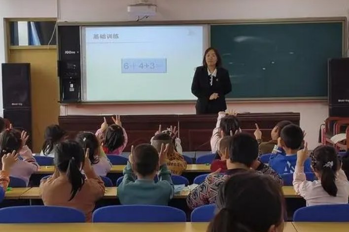 任何数除以0都等于几