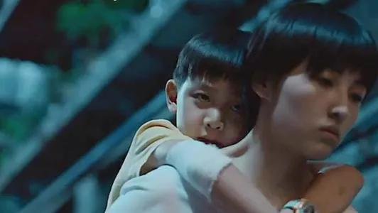 电影《我的姐姐》中演员说的是四川话,导演设计的意义都有哪些?