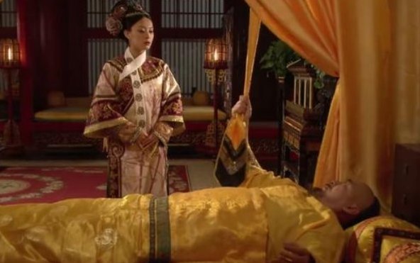甄嬛传:皇帝驾崩前扯黄带子,黄带子有什么作用呢?