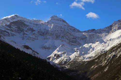 四川黄龙旅游景点介绍