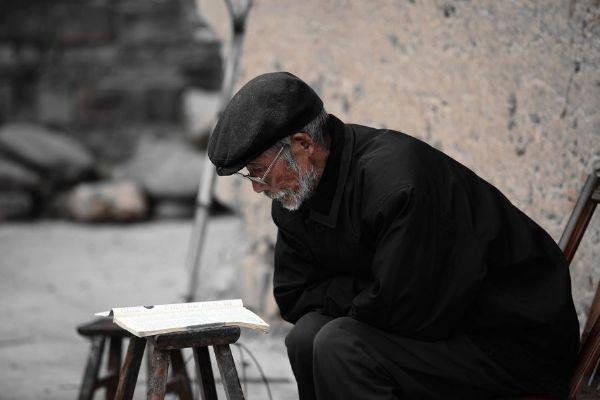 日本84岁女高中生毕业,你觉得学习是不限年纪的吗?