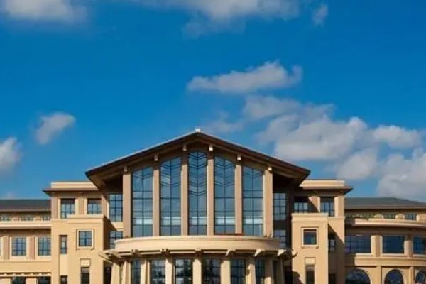 政法管理干部学院是啥