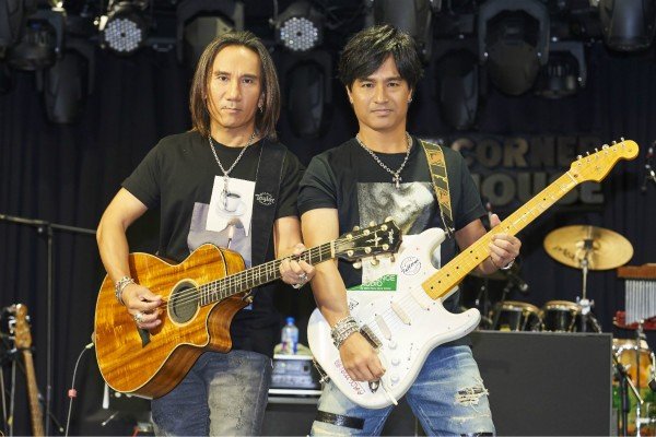 你问我这世界最后的真爱在哪里是哪一首歌的歌词?