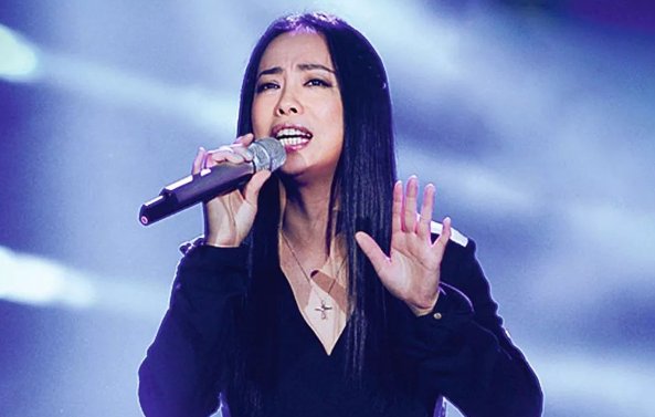 黄绮珊为什么叫小霞