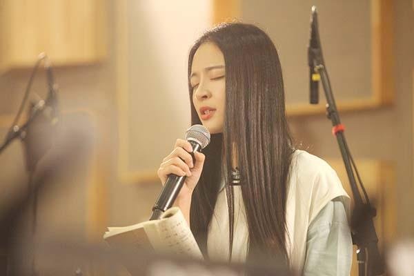 李莎旻子隔壁老樊恋情曝光,为何网友说这是塌房无伤的恋情?