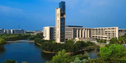 辽宁科技大学的邮编是多少？