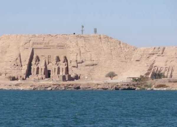 纳赛尔水库的弊端