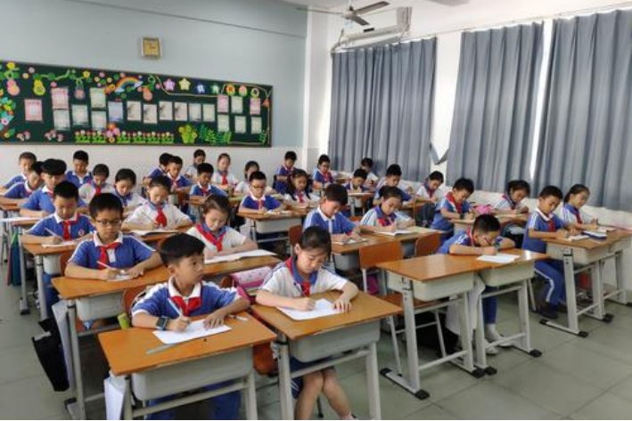 殷殷学子和莘莘学子的意思