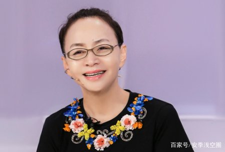 黄宏为什么被免职？