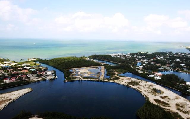 开曼群岛是属于哪个国家统领的属地?