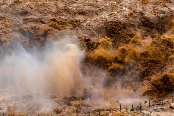 冉冉不绝是什么意思