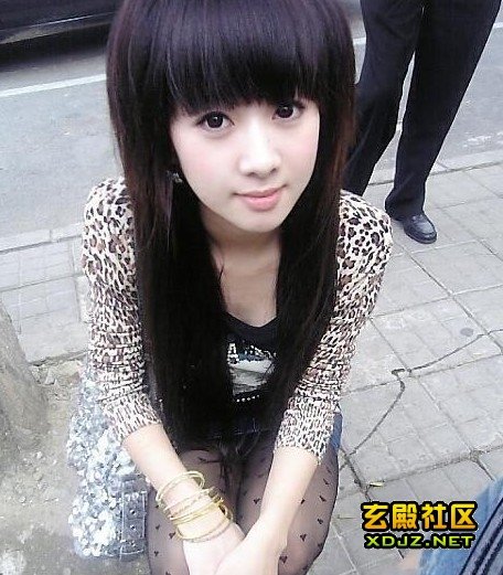 请问这个女孩叫什么名字,有谁知道