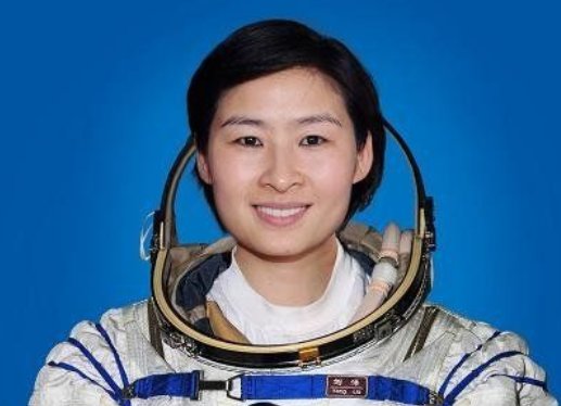 神舟九号宇航员有哪些人
