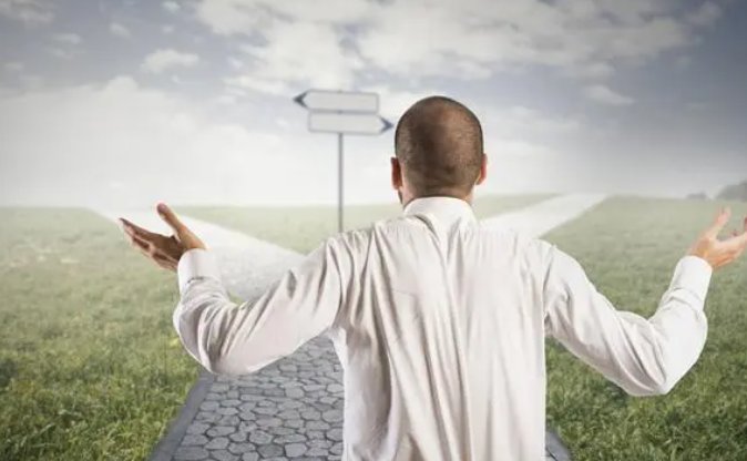 用束手无策造句