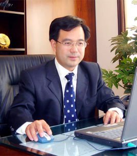 周定文的人物简介