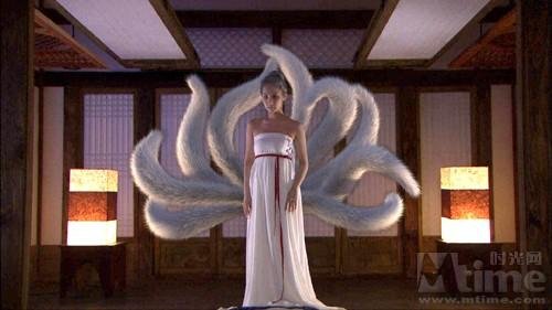 传说的故乡-九尾狐的剧情简介