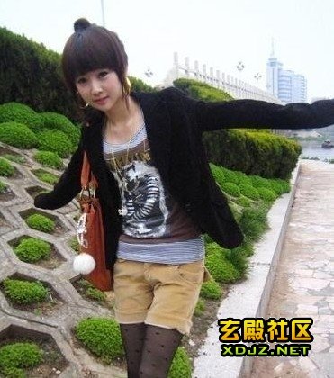 请问这个女孩叫什么名字,有谁知道