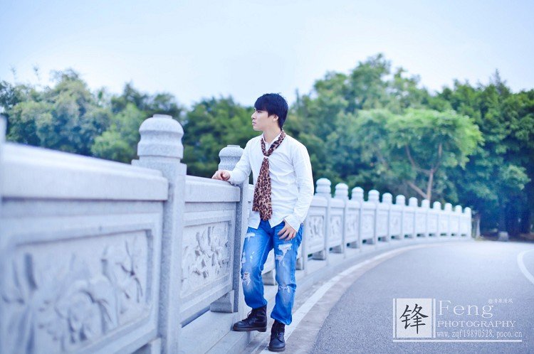 冯瑞龙的人物简历