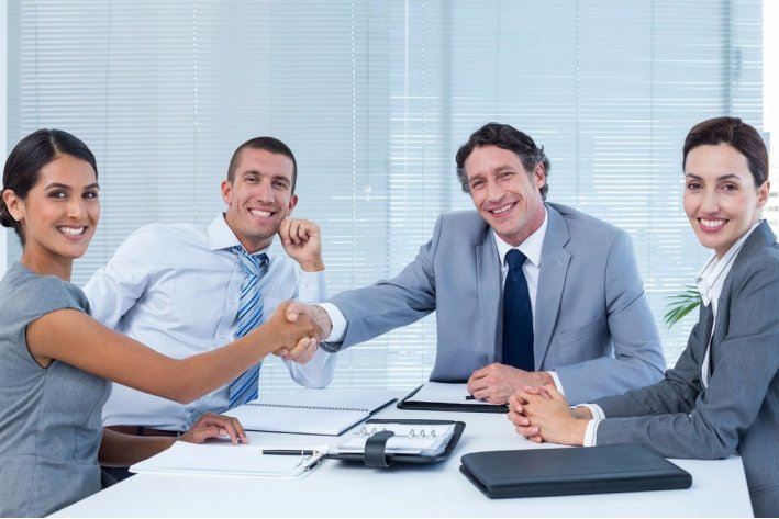 表达领导关怀的四字成语都有哪些呢？