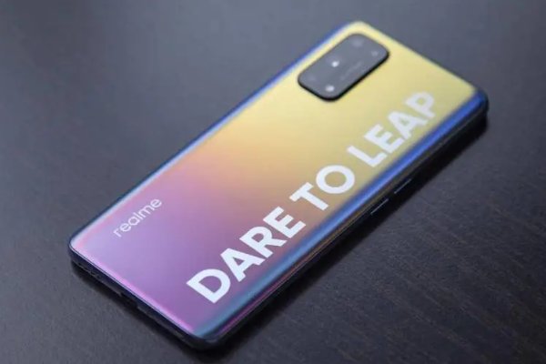 real me手机是oppo吗?