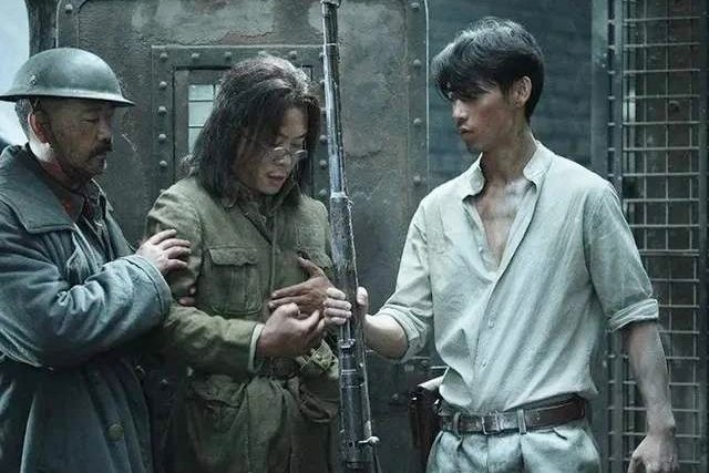 《八佰》这部电影主要是讲了什么?