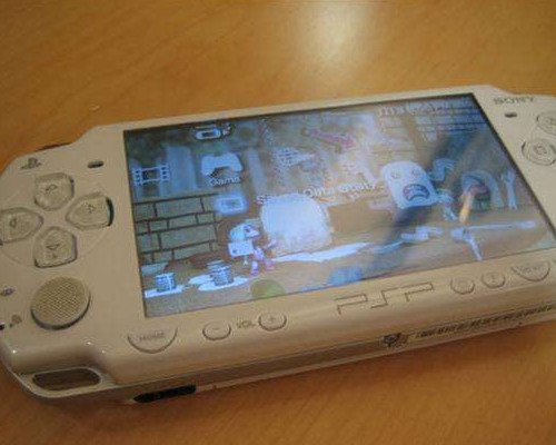 如何从电脑上往索尼psp3000里下游戏