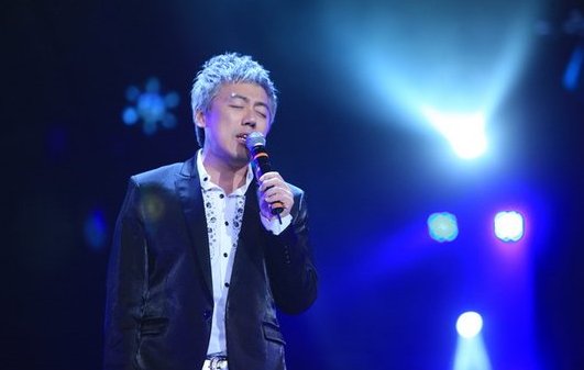 有首歌里有一句是‘才可以一路走来变成了一家人’是什么歌名