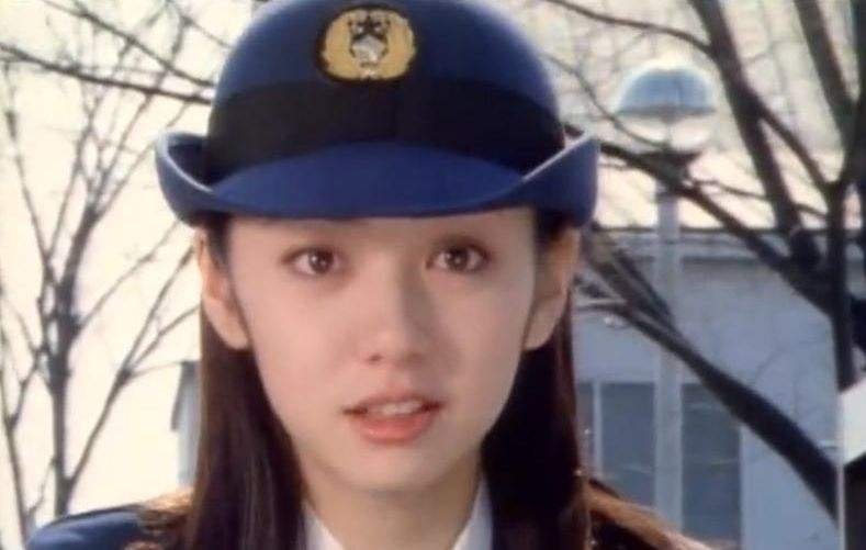 《铁甲小宝》的女交警下海叫什么?