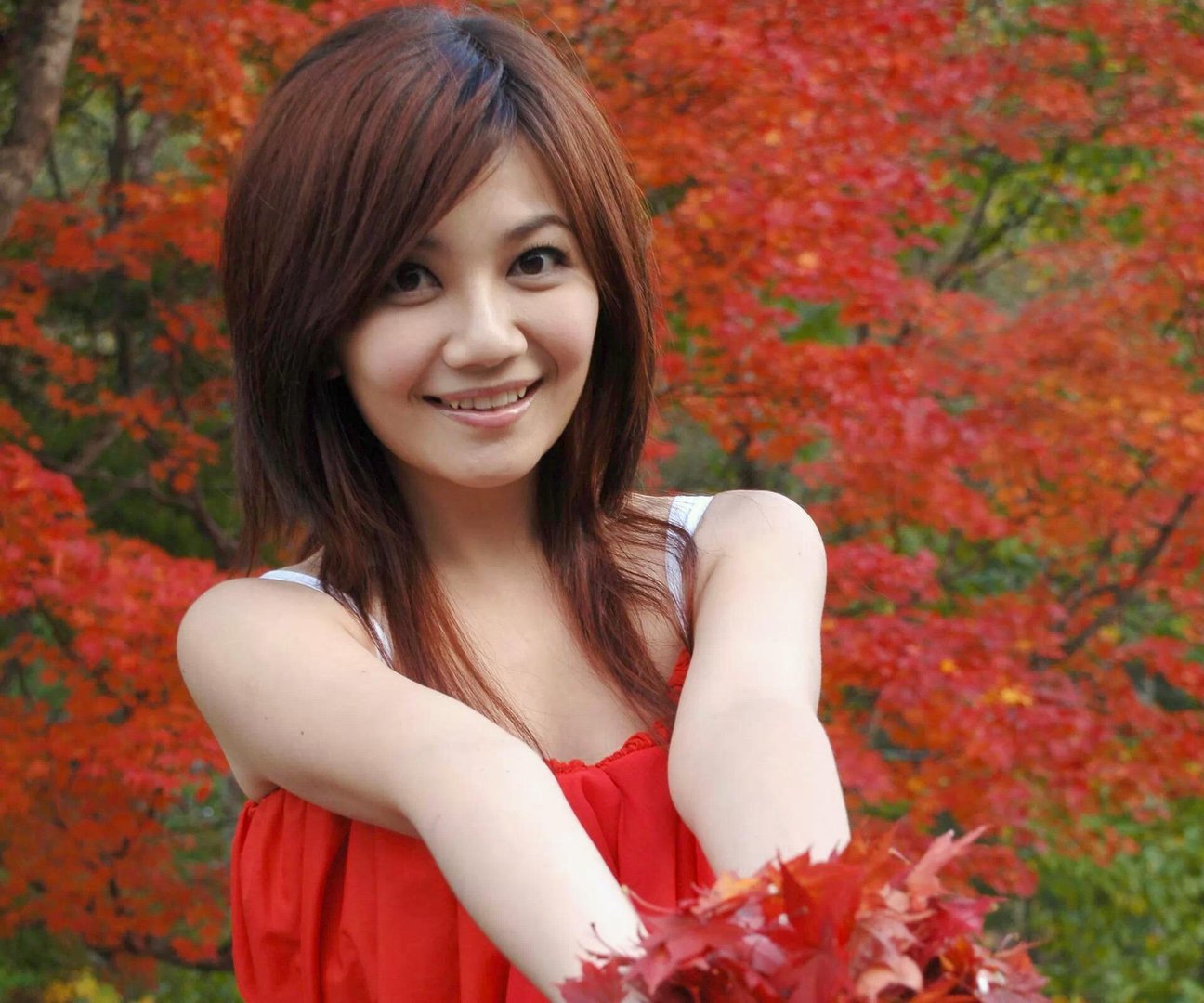 终于做了这个决定别人怎么说我不理 是什么歌曲