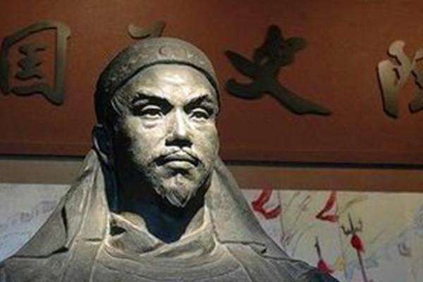 同为太平天国双星，清军为什么要劝降陈玉成，反而杀真心投降的李秀成？