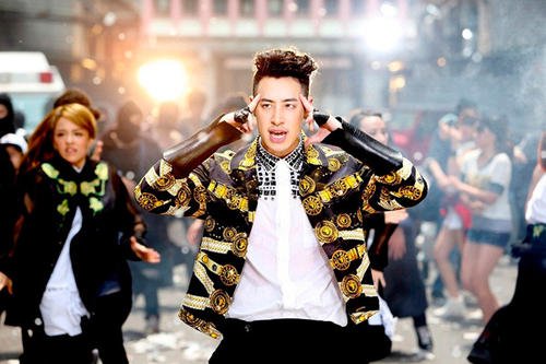 潘玮柏作为国内说唱的前线，他是怎么做音乐的？