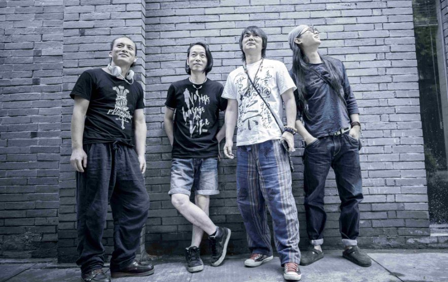 求山人乐队《三十年》的歌词