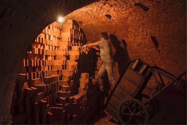 砖窑是如何烧出砖的