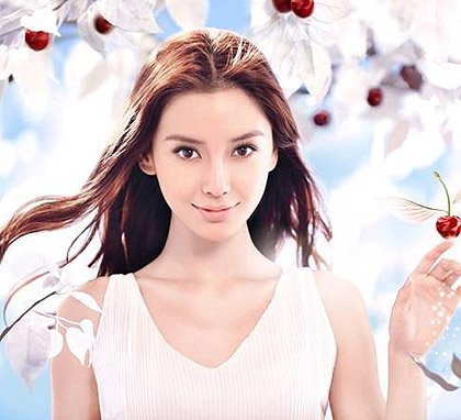 养生堂自然维他命C广告女郎是谁？？