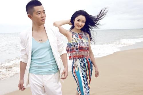 凤凰传奇两个人是夫妻吗？