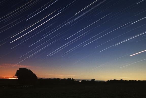 历史上著名的流星雨有哪些？流星雨是怎样形成的？
