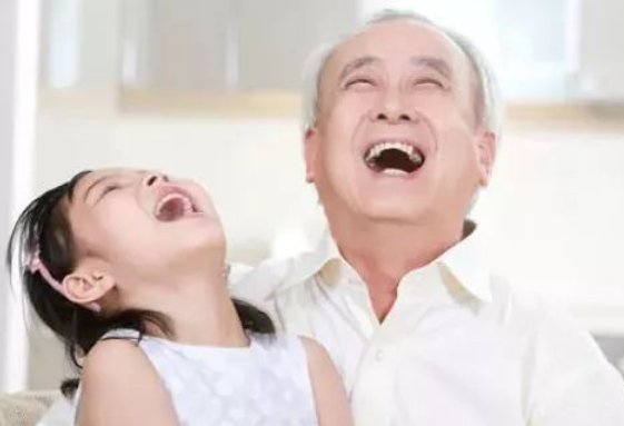 形容“很搞笑”的成语有哪些?