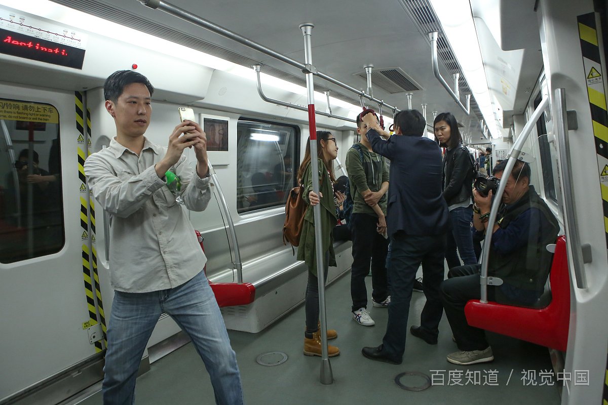 为什么在公交车、地铁上不主动让座？