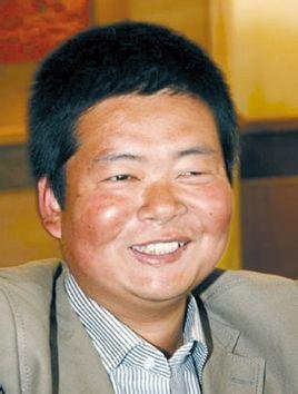 龙晓伟的个人简介