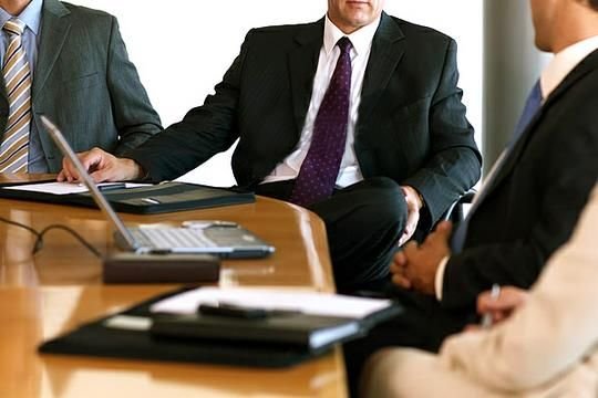 为什么有的员工明明上班经常偷懒,还经常和领导对着干?