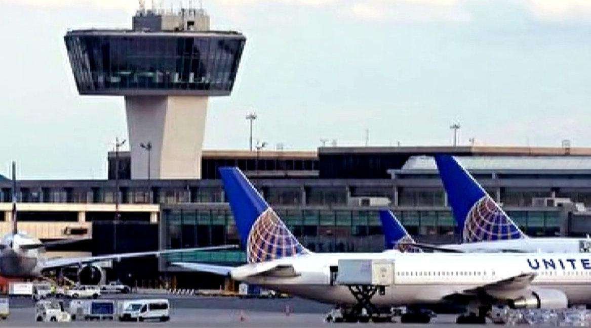 100多名中国乘客滞留美国，造成的损失该谁来赔偿？