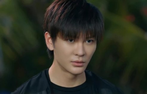 演员王嘉宣布改名为王乾越，为何为突然改名字？