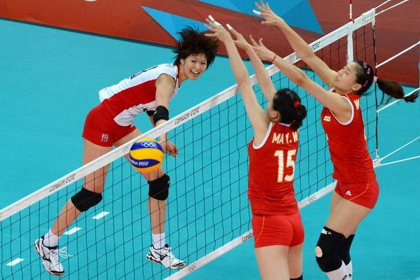 ”直接砸到脸上，当场就晕了过去“，当年木村纱织为何被王一梅砸晕？