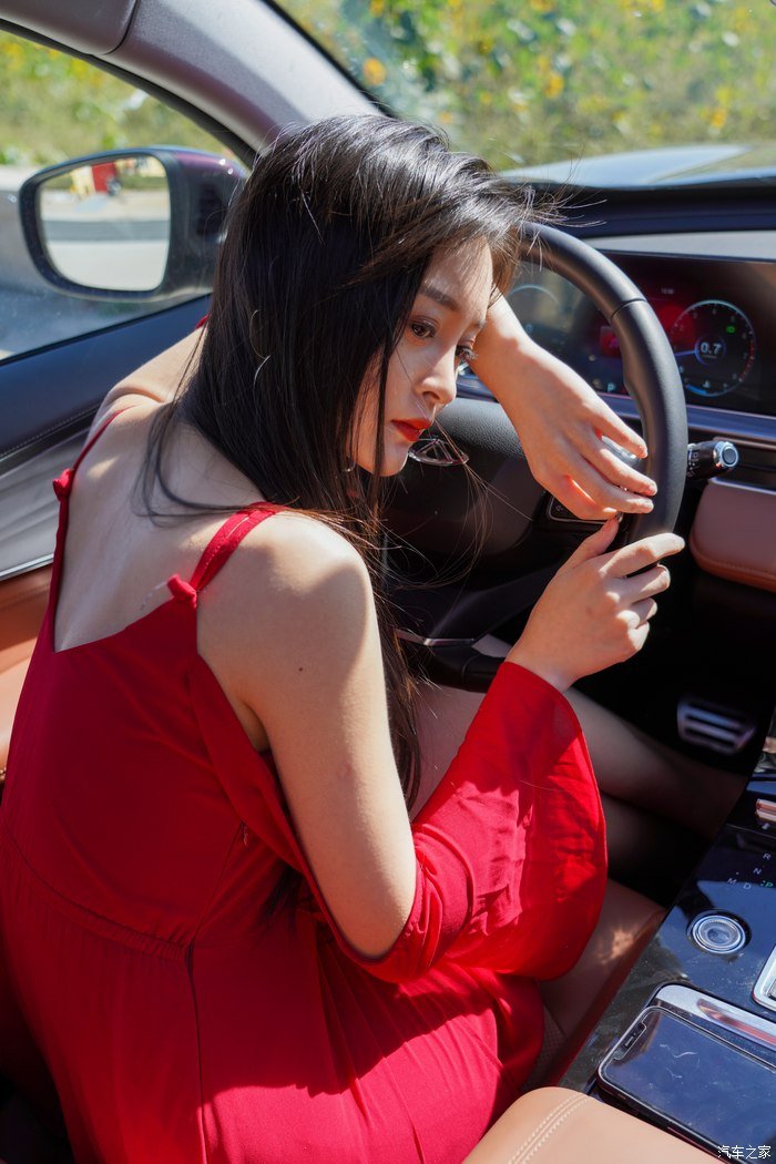 不容错过的红裙诱惑，佳人，瑞虎8PLUS，京都之间的“三角恋”