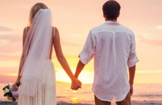 委员建议男女共担社会化分担家务，家长里短的事情政策上怎么明确？