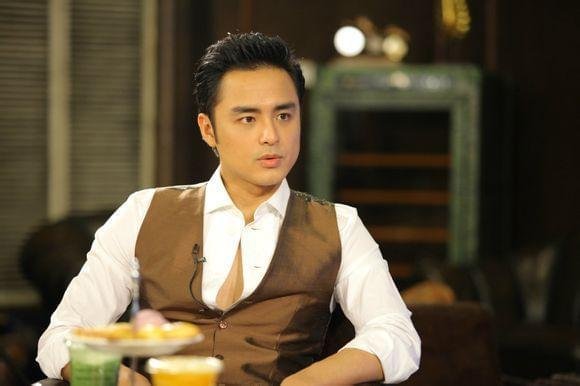 明道画烟熏妆被吐槽像中毒,昔日的偶像为何越来越油腻了呢?