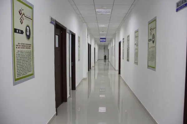 高校封闭式管理什么时候结束？