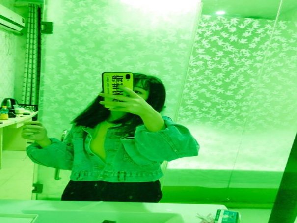 为什么我的快手看视频会变成绿屏了？