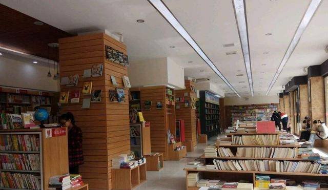 李晨为什么会出现在《非你莫属》节目上?